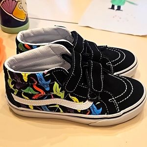 Vans kids glow sharks brand new
